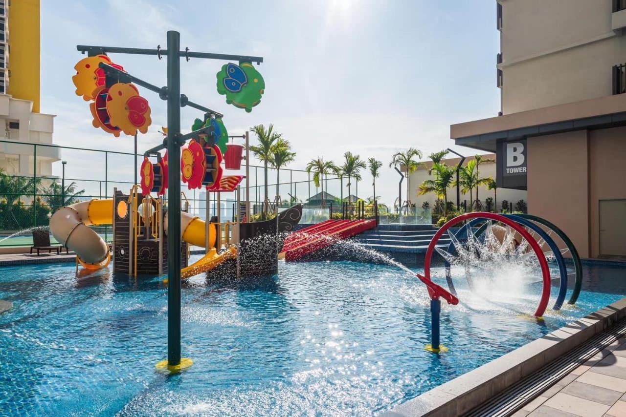 New Bali Residence Seaview L 8 Pax L Kids Friendly L Water Theme Park L 5Mins To Jonker L Kids Slide Malacca Luaran gambar